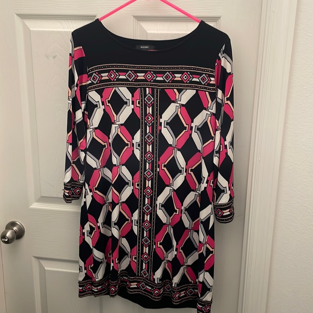 Alfani lightweight dress size medium